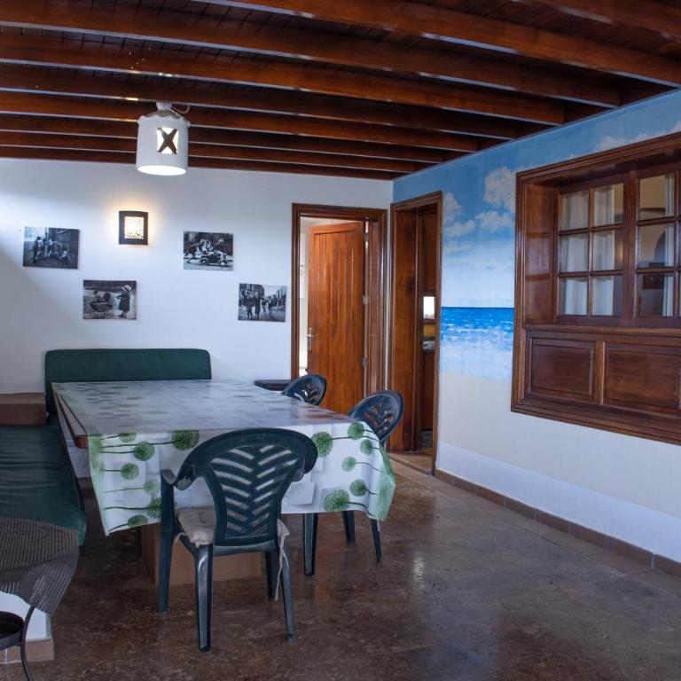 Villa Iseo - Three-Bedroom Villa - 37