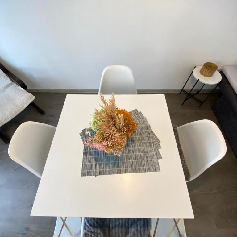 Home Mia Airport - Two-Bedroom Apartment - 72