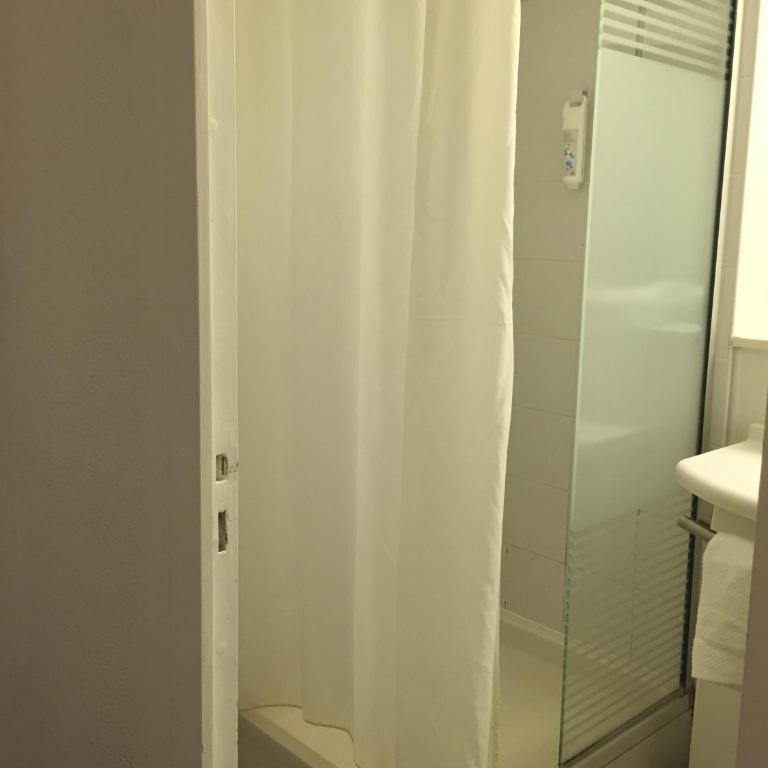 Hotel Ibis Budget Nice Palais Nikaia - Chambre Triple - 2