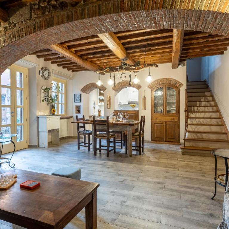 Accogliente Casa A Capannori Con Cucina - Casa Vacanze con 4 Camere da Letto - 11