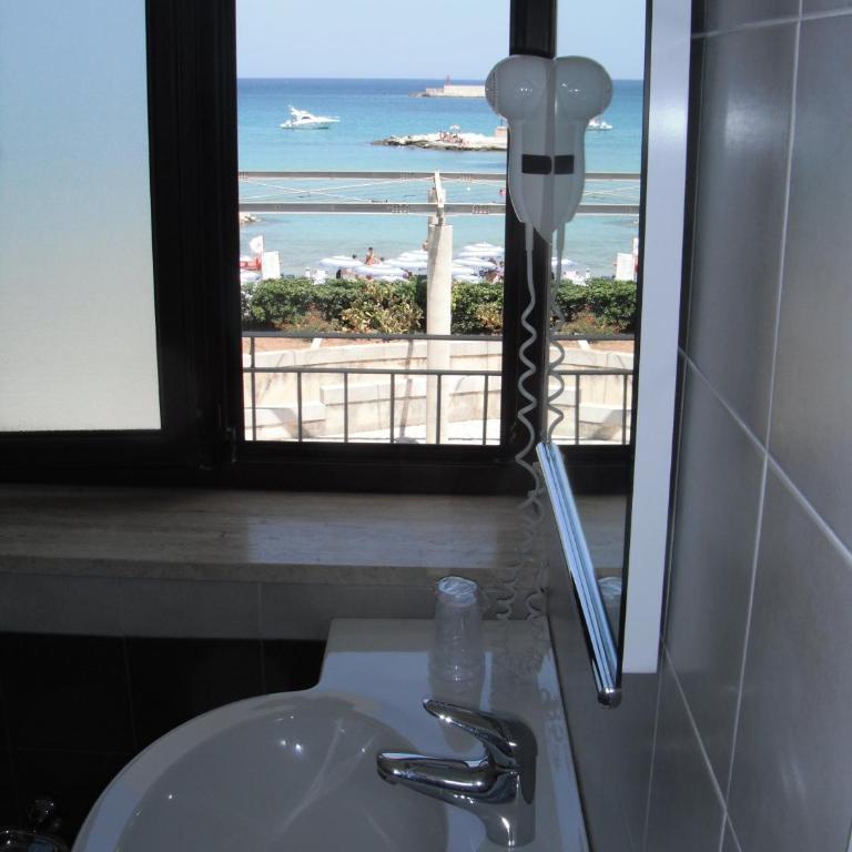 Hotel Profumo Di Mare - Camera Matrimoniale Deluxe con Balcone e Vista Mare - 6