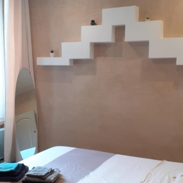 Spacieux T4 Nîmes plein centre la Coupole - Three-Bedroom Apartment - 14