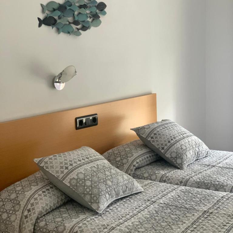 SOLIMAR 10 SALOU Solo FAMILIAS con Parking y piscina - Two-Bedroom Apartment - 28