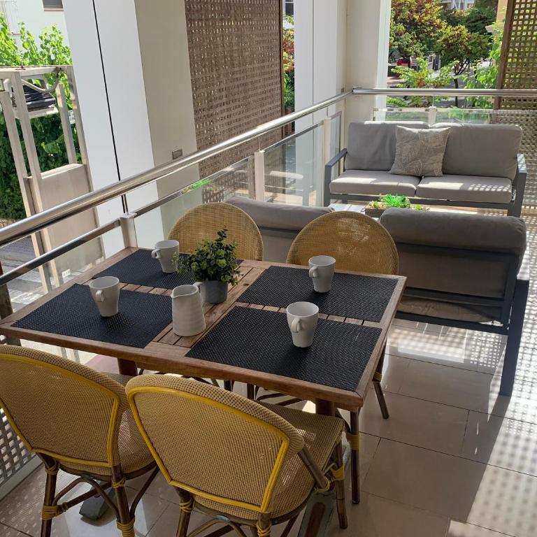 SOLIMAR 10 SALOU Solo FAMILIAS con Parking y piscina - Two-Bedroom Apartment - 6