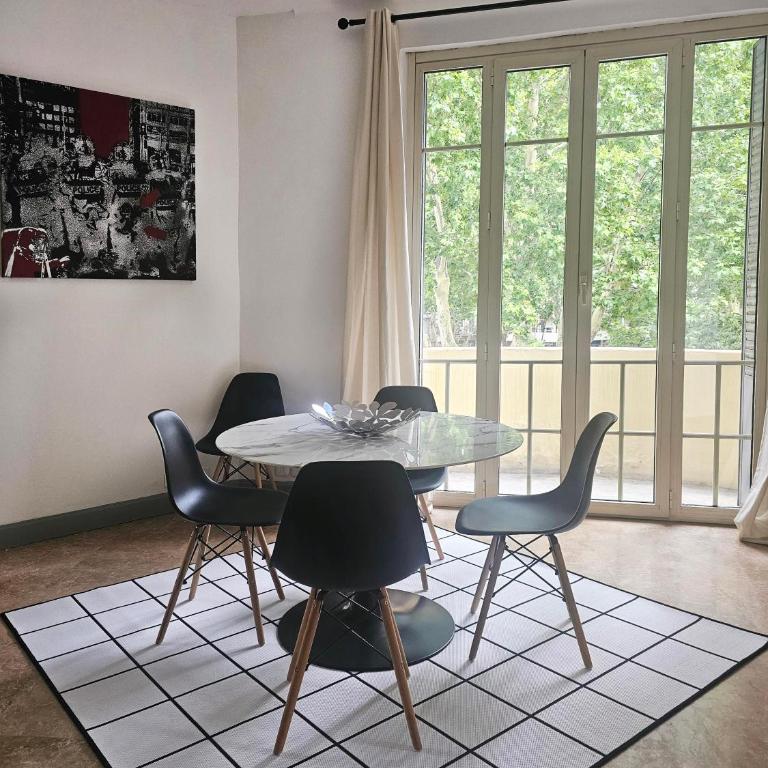 L'Idrac, Appartements Art Déco de standing Cœur de Toulouse - Apartment with Balcony- Victor - 9