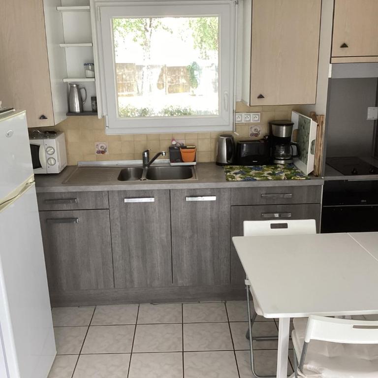 T2 calme proche plage de Porcé - Appartement 1 Chambre - 12