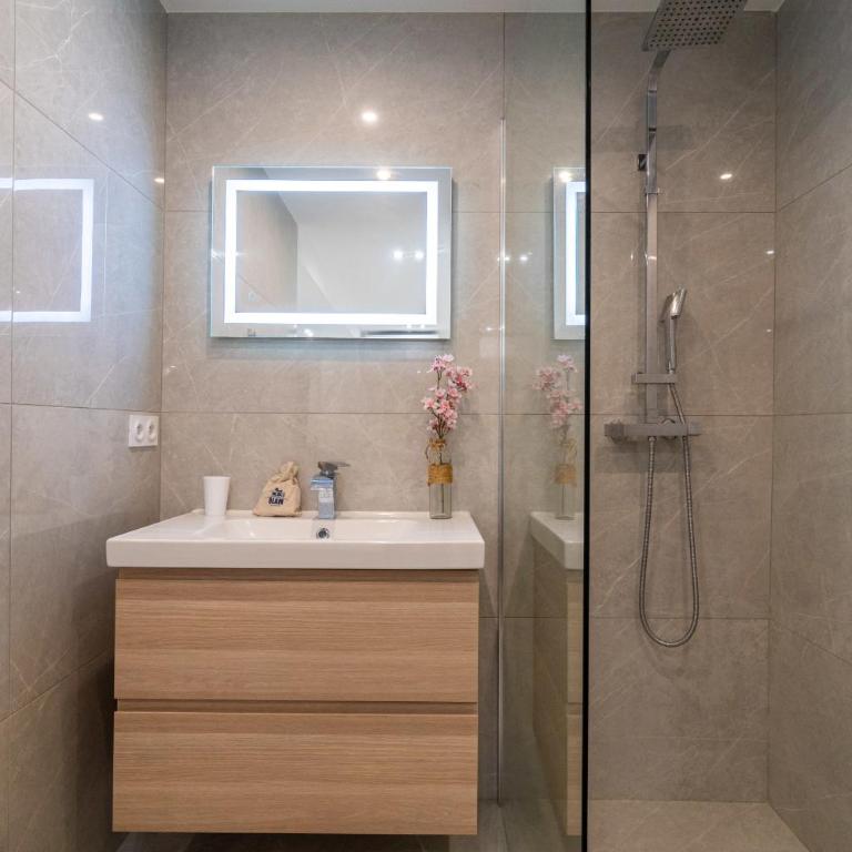 Heart of Cannes contemporary 2BR garden view Palais & Croisette 5 mn by Olam Properties - Apartamento de 2 dormitorios - 23