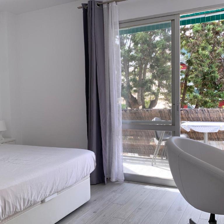 Entre el verde y el azul - Two-Bedroom Apartment - 9