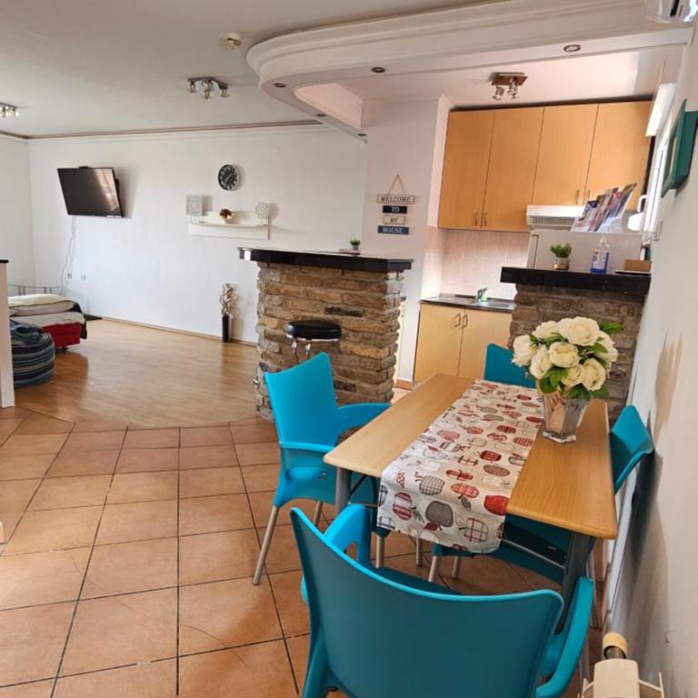 City Center Luxury Apartment - Two-Bedroom Apartment - 2