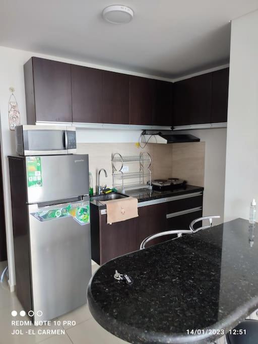 Moderno departamento ubicación privilegiada en Santa Cruz con piscina - Apartamento con vistas a la piscina - 20