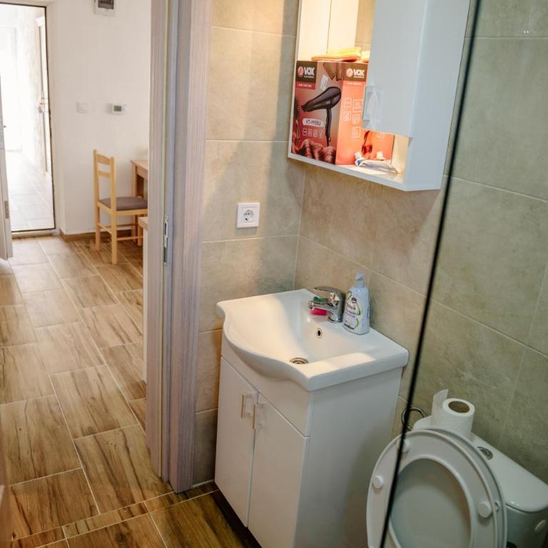 Premium Apartments - One-Bedroom Apartment - 9