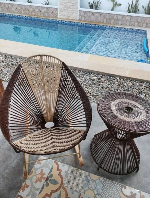CasaBongo, alojamiento vacacional con piscina - Casa de 3 dormitorios - 54