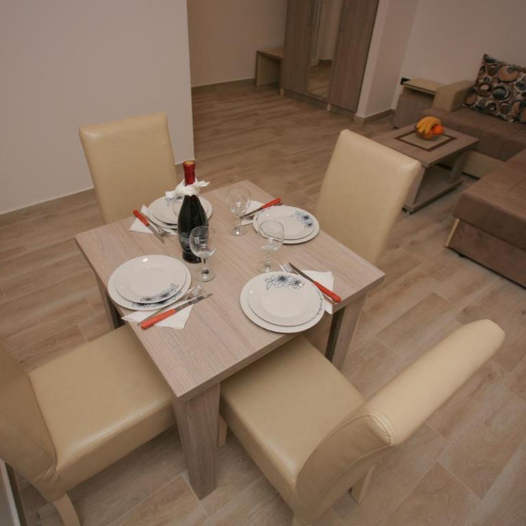 Apartments Obala - Katić - One-Bedroom Apartment with Balcony and Sea View - 1