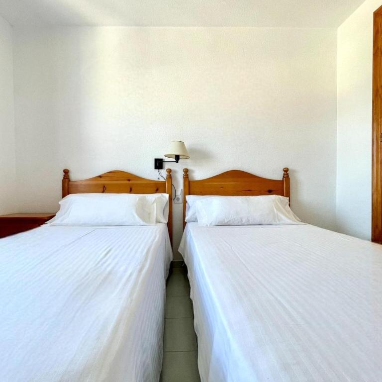 Apartment by Roquetas Beach - Two-Bedroom Apartment - 16