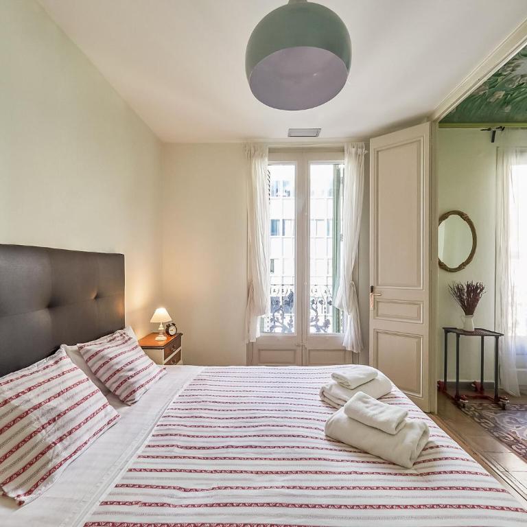 Belvilla by OYO Rambla Paris Apartment - Four-Bedroom Villa - 23