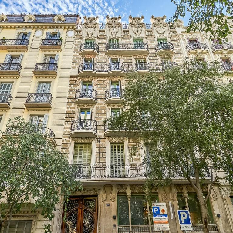 Belvilla by OYO Rambla Paris Apartment - Four-Bedroom Villa - 4