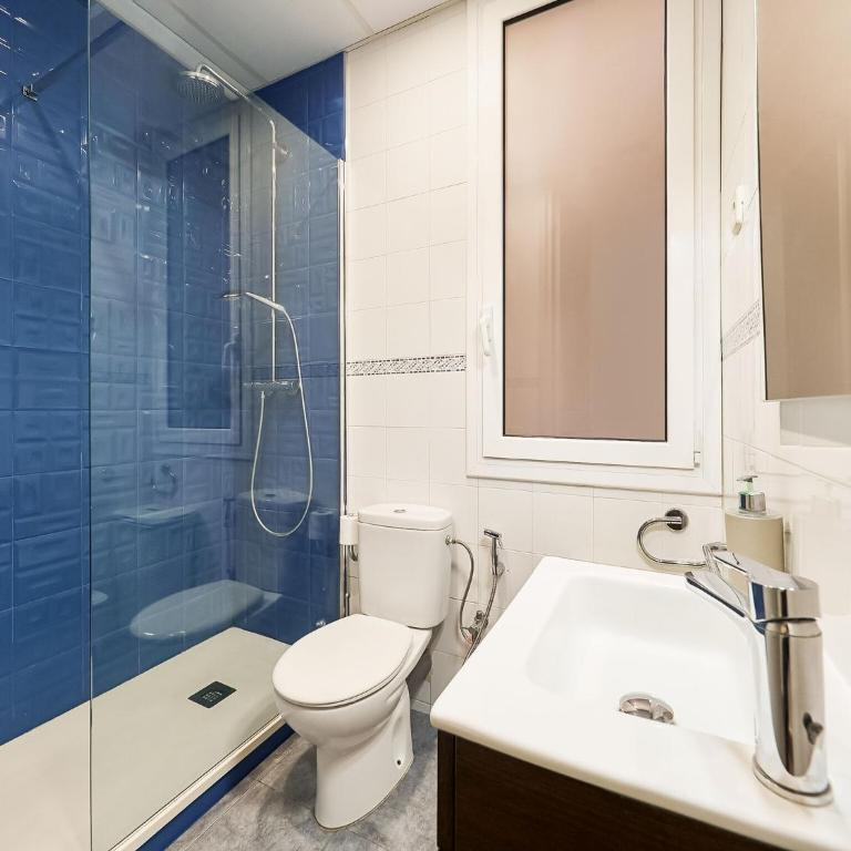Belvilla by OYO Rambla Paris Apartment - Four-Bedroom Villa - 31
