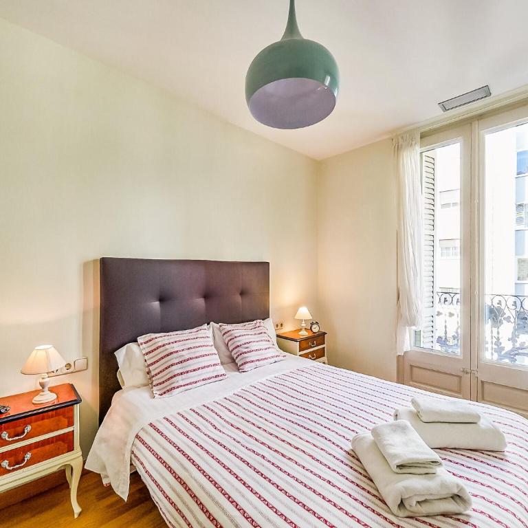 Belvilla by OYO Rambla Paris Apartment - Four-Bedroom Villa - 22