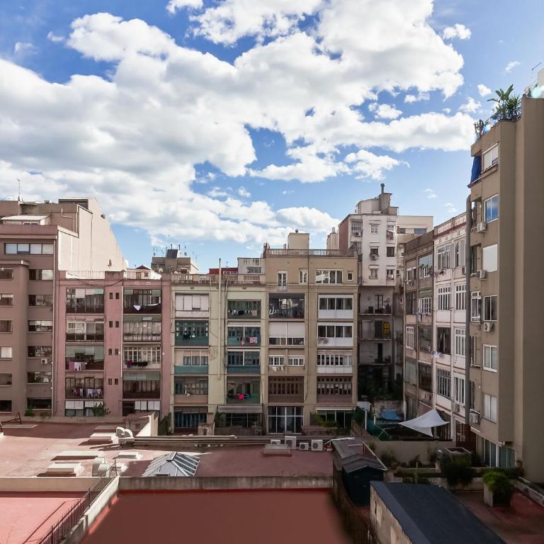 Belvilla by OYO Rambla Paris Apartment - Four-Bedroom Villa - 6
