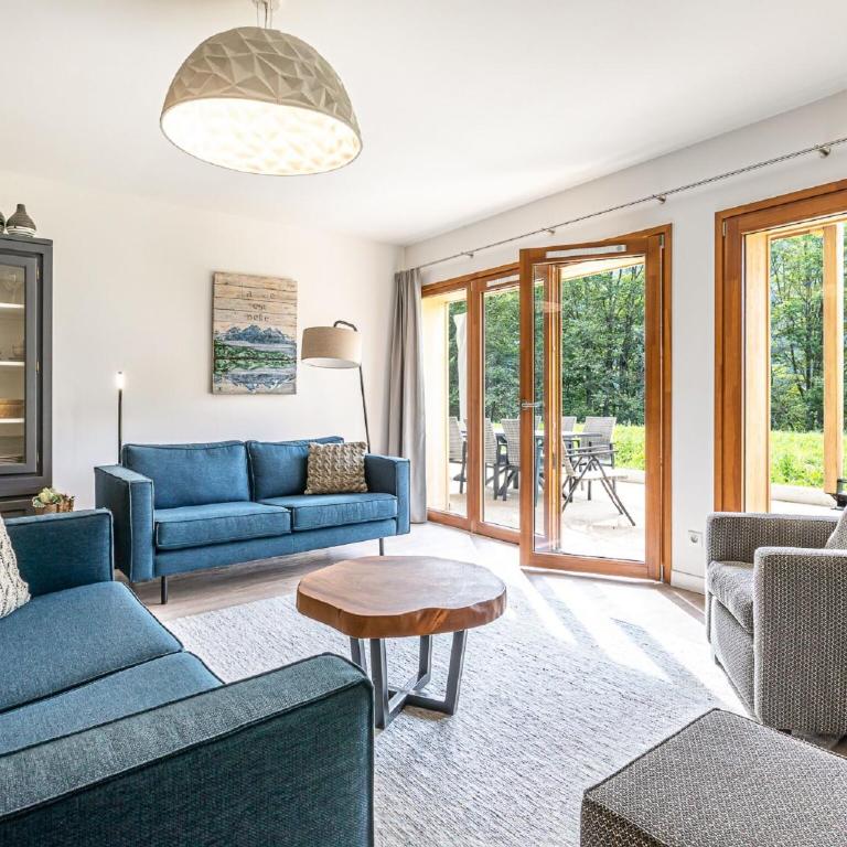 Sunny Terrace & Ski Access - Maison de Vacances 2 Chambres - 1