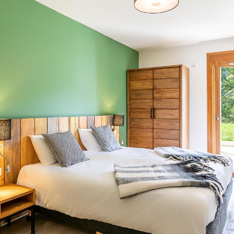 Sunny Terrace & Ski Access - Maison de Vacances 2 Chambres - 5