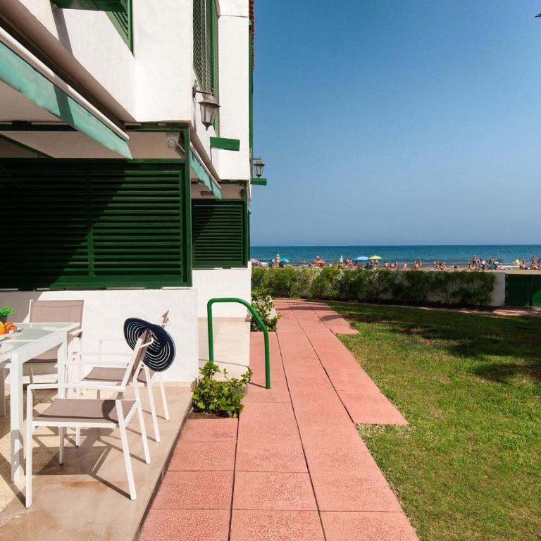 Belvilla by OYO Burras FA03 - Three-Bedroom Vacation Home - 2