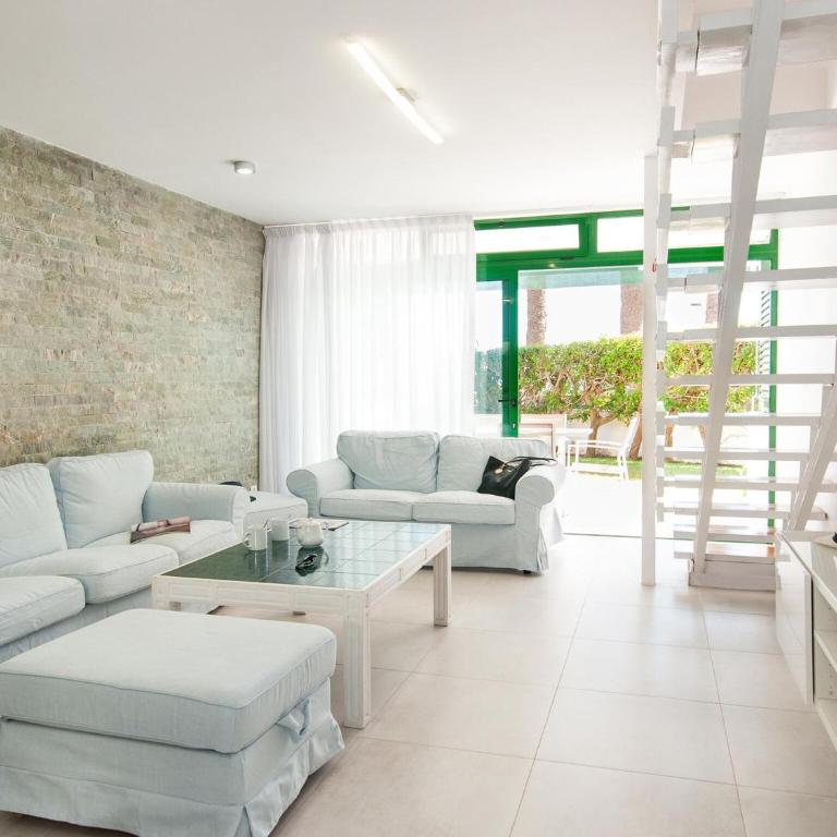 Belvilla by OYO Burras FA03 - Three-Bedroom Vacation Home - 7
