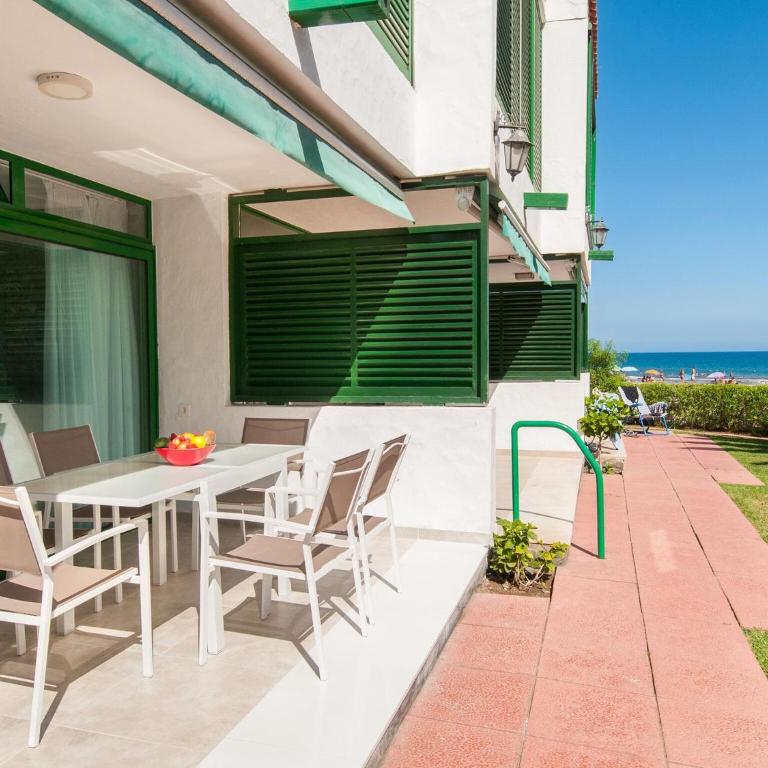 Belvilla by OYO Burras FA03 - Three-Bedroom Vacation Home - 4