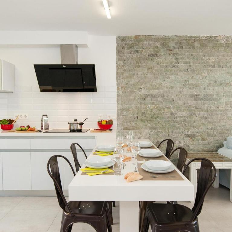 Belvilla by OYO Burras FA03 - Three-Bedroom Vacation Home - 8