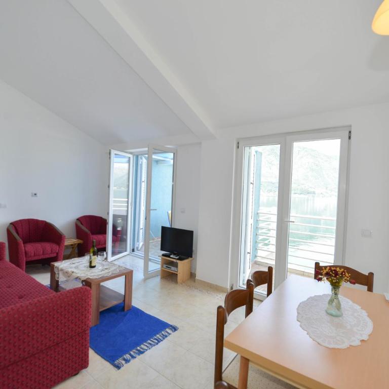 Apartment's Belvedere - Two-Bedroom Apartment - 3