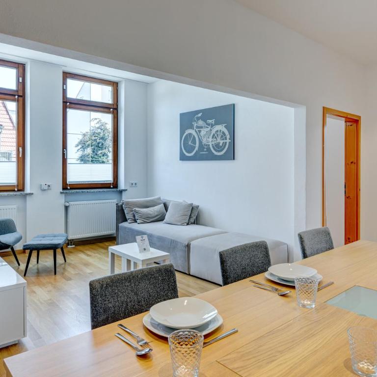 Kaza Guesthouse, centrally located 2 & 3 bedroom Apartments in Augsburg - Apartment mit 3 Schlafzimmern - 6
