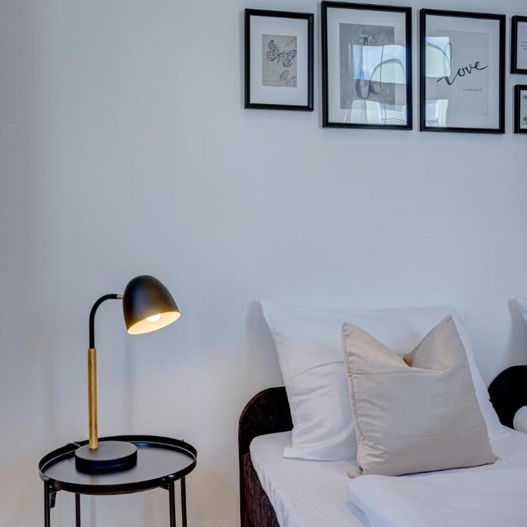 Kaza Guesthouse, centrally located 2 & 3 bedroom Apartments in Augsburg - Apartment mit 3 Schlafzimmern - 21