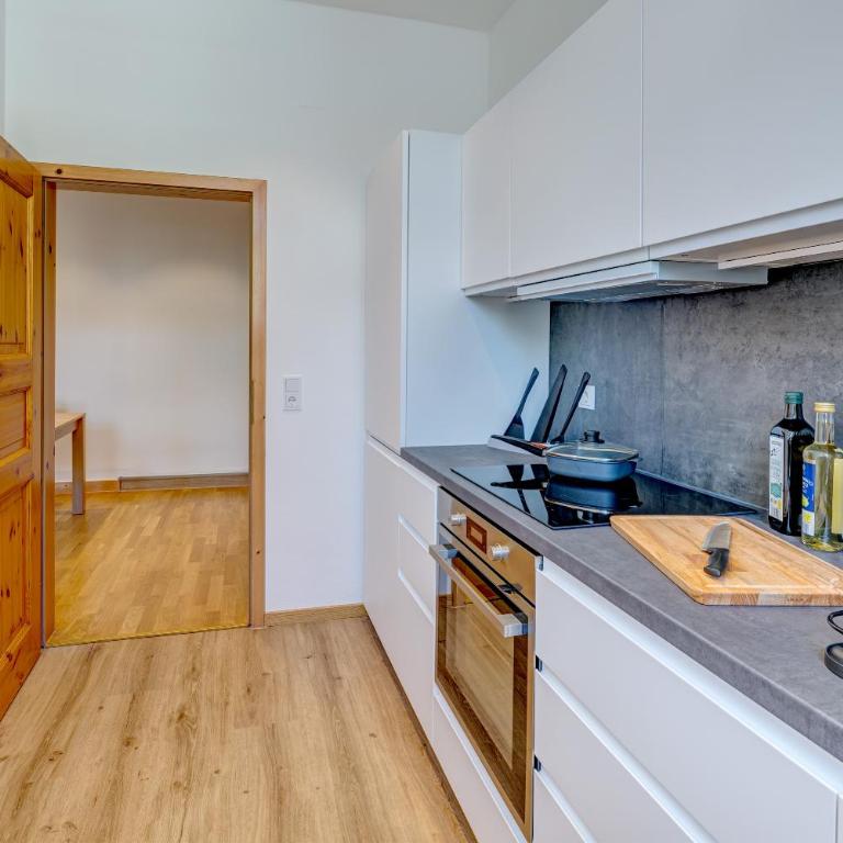Kaza Guesthouse, centrally located 2 & 3 bedroom Apartments in Augsburg - Apartment mit 3 Schlafzimmern - 28