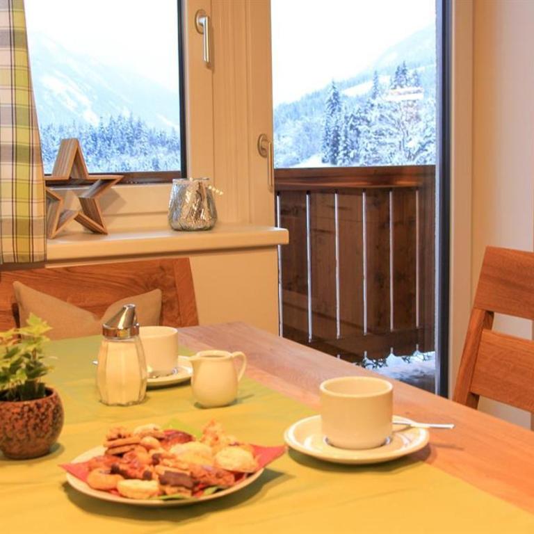 Ferienwohnung Gföller - Three-Bedroom Apartment with Shower - 36