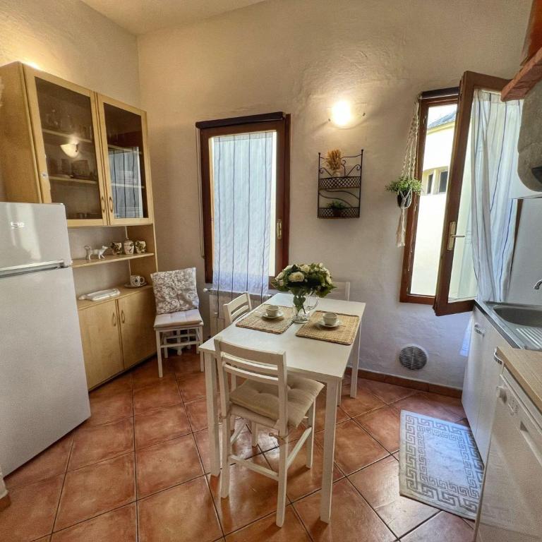 Il Giglio Bianco - One-Bedroom Apartment - 3