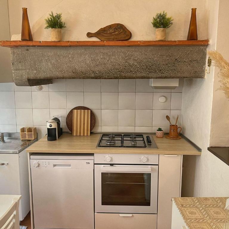 Il Giglio Bianco - One-Bedroom Apartment - 17