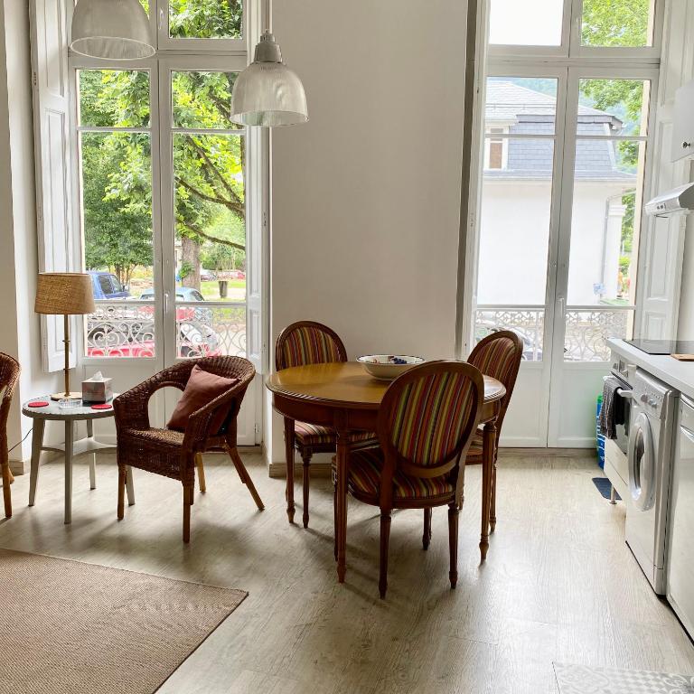 Ground Floor - Hauseman Building close to Thermes - Apartamento de 2 dormitorios - 14