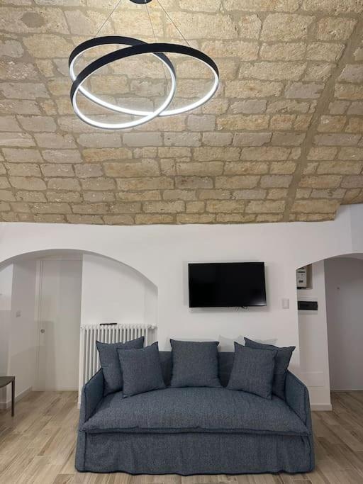 Mediterranean House - One-Bedroom House - 14