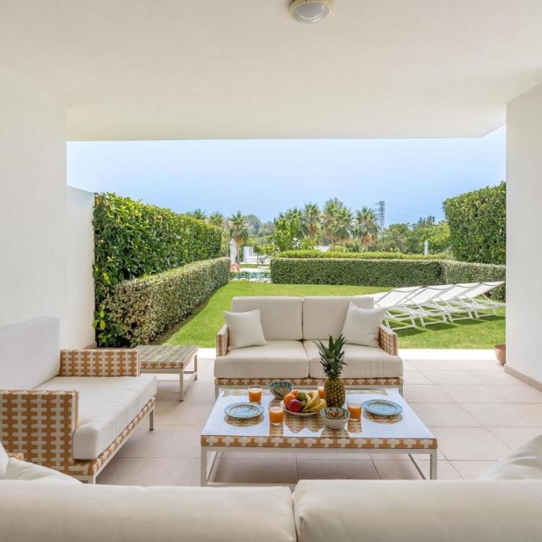 Amazing Ultra Modern Oasis In Atalaya - Apartment - 8