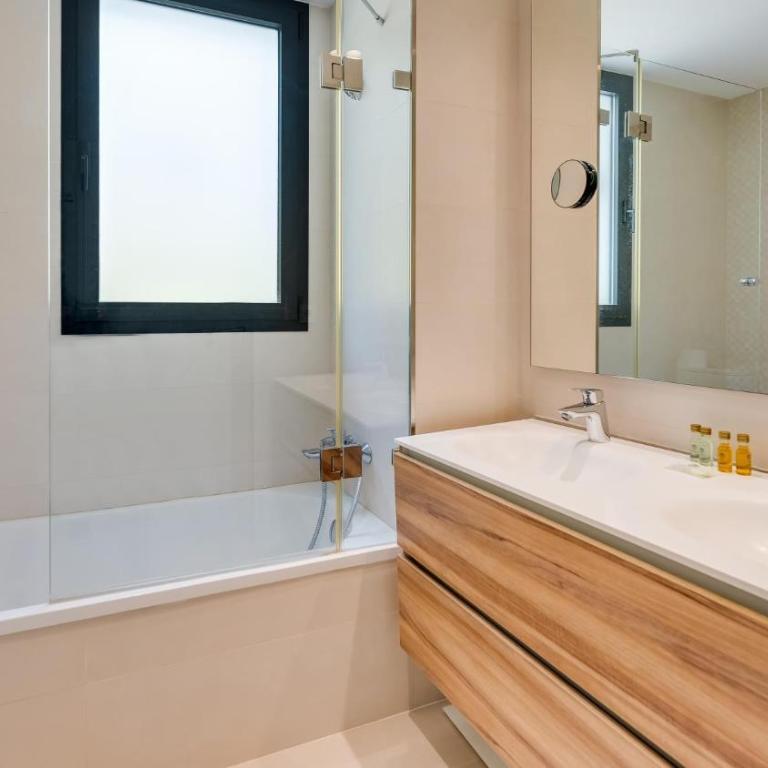 Amazing Ultra Modern Oasis In Atalaya - Apartment - 18
