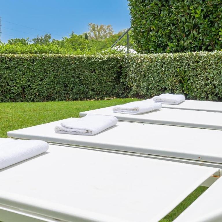 Amazing Ultra Modern Oasis In Atalaya - Apartment - 29