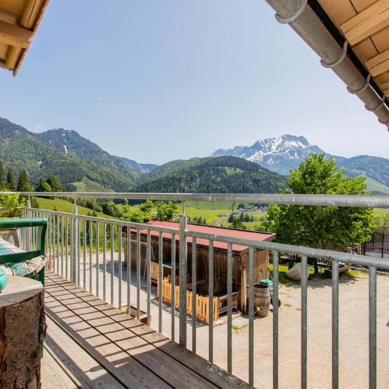 Ferienhof Obertenn - Superior Apartment mit 2 Schlafzimmern und Bergblick - 17