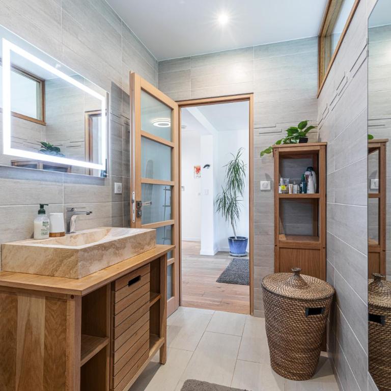 Private & comfortable stone villa with pool - Villa - 33