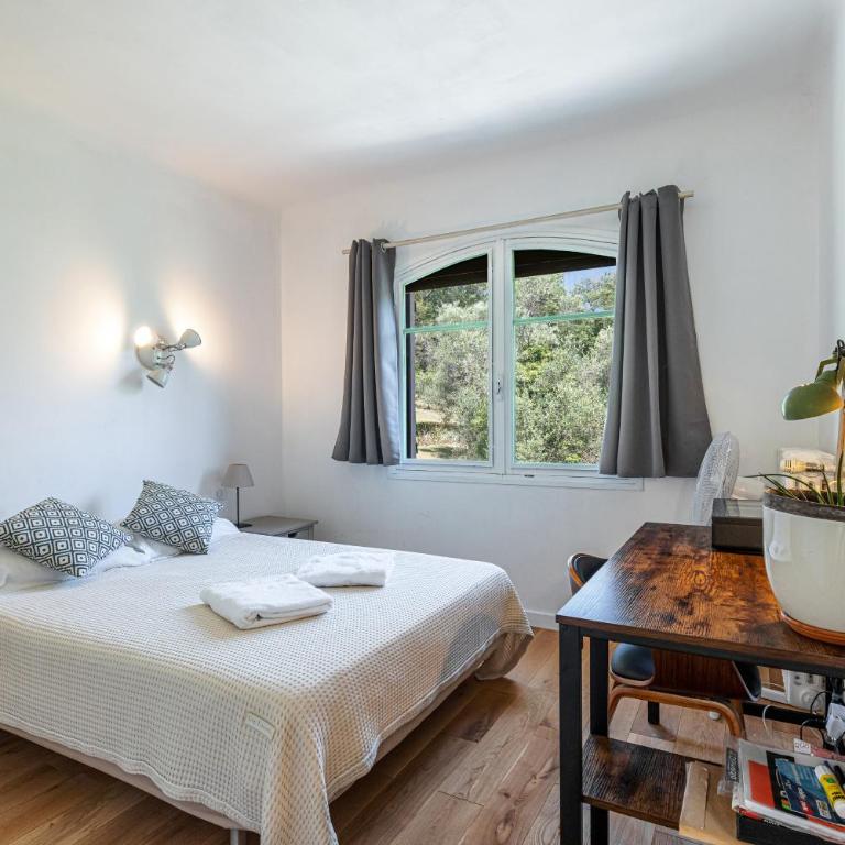 Private & comfortable stone villa with pool - Villa - 36