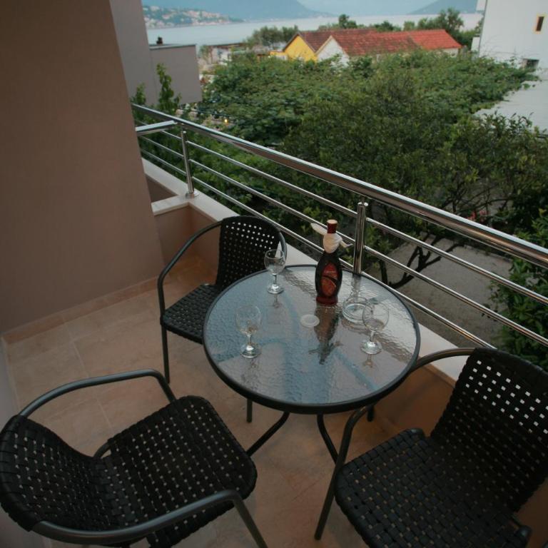 Apartments Obala - Katić - One-Bedroom Apartment with Balcony and Sea View - 8