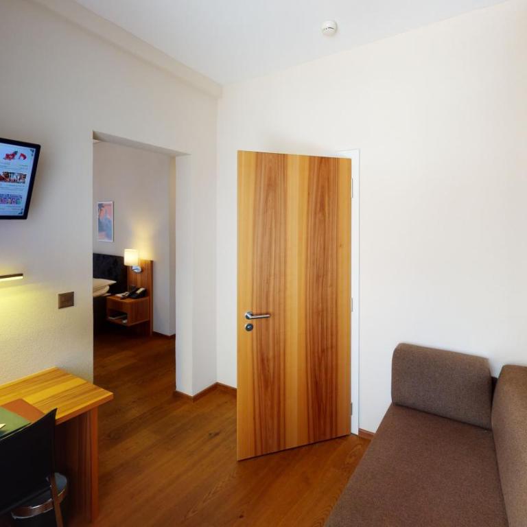 Hotel Ambassador - Deluxe Doppelzimmer - 10
