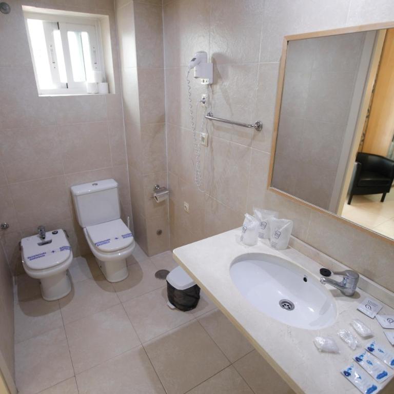 Hotel Eliseos - Habitación Triple - 5