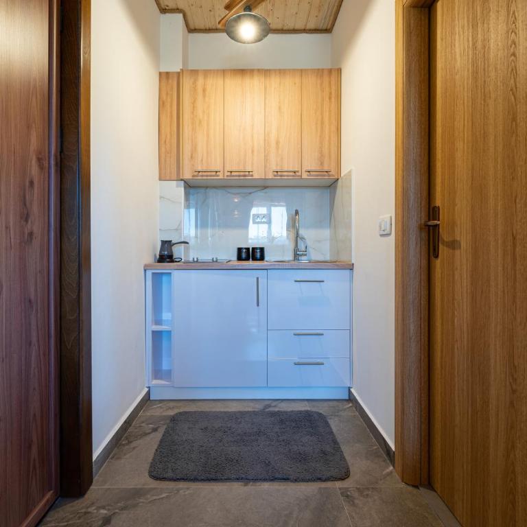 Apartments CENTER OF THE WORLD - One-Bedroom Apartment - 11