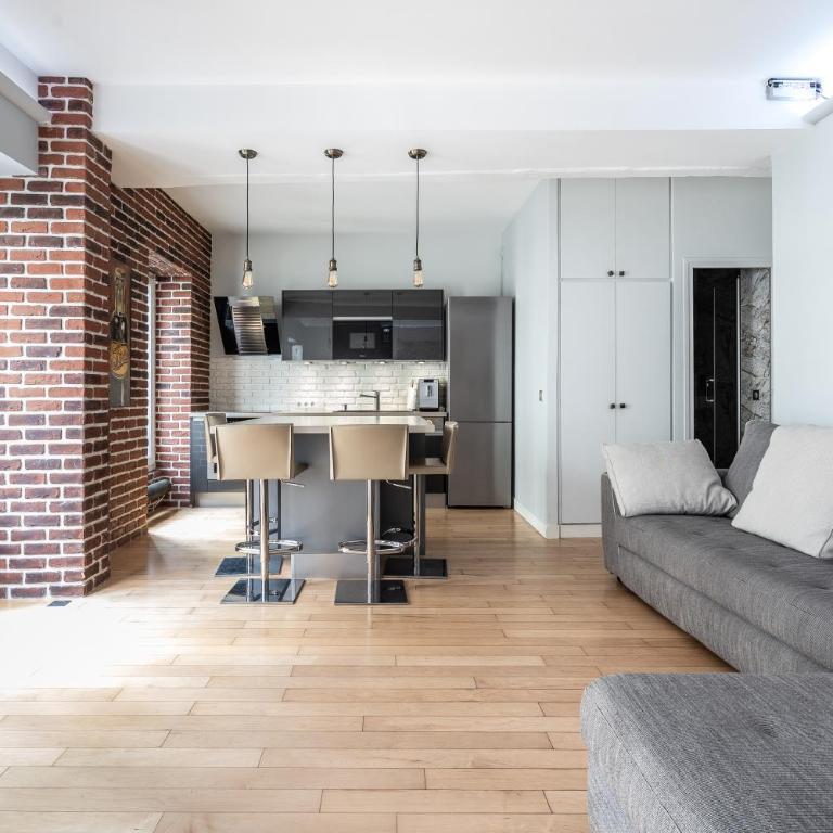 Cosy central place Paris - Chambre Double ou Lits Jumeaux - 2