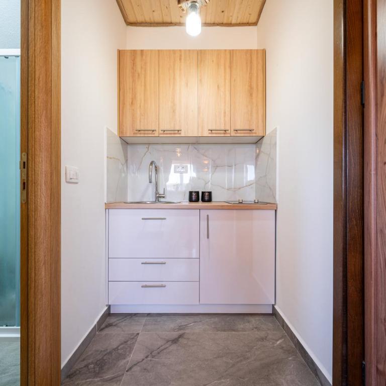 Apartments CENTER OF THE WORLD - Apartment - Ground Floor - 8